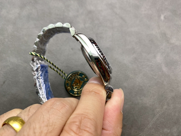 激安ロレックス内部構造